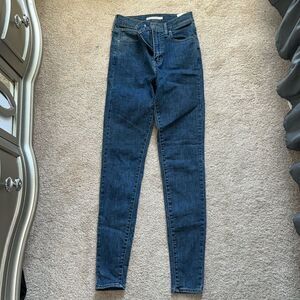 Levi’s Mile High Super Skinny Jean - 26
